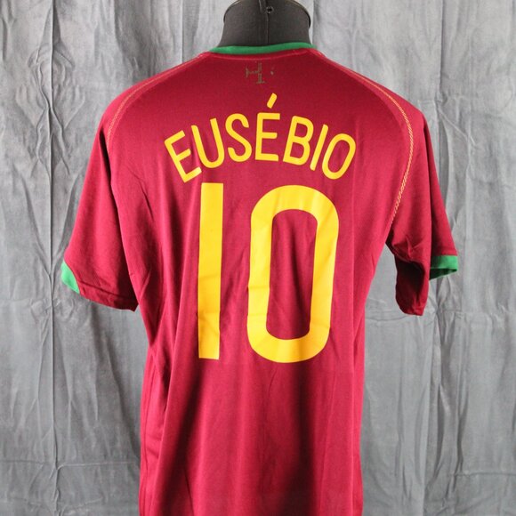 Team Portugal Jersey (Retro) - 2006 Home Jersey Eusebio 10 - Men's - Picture 8 of 10